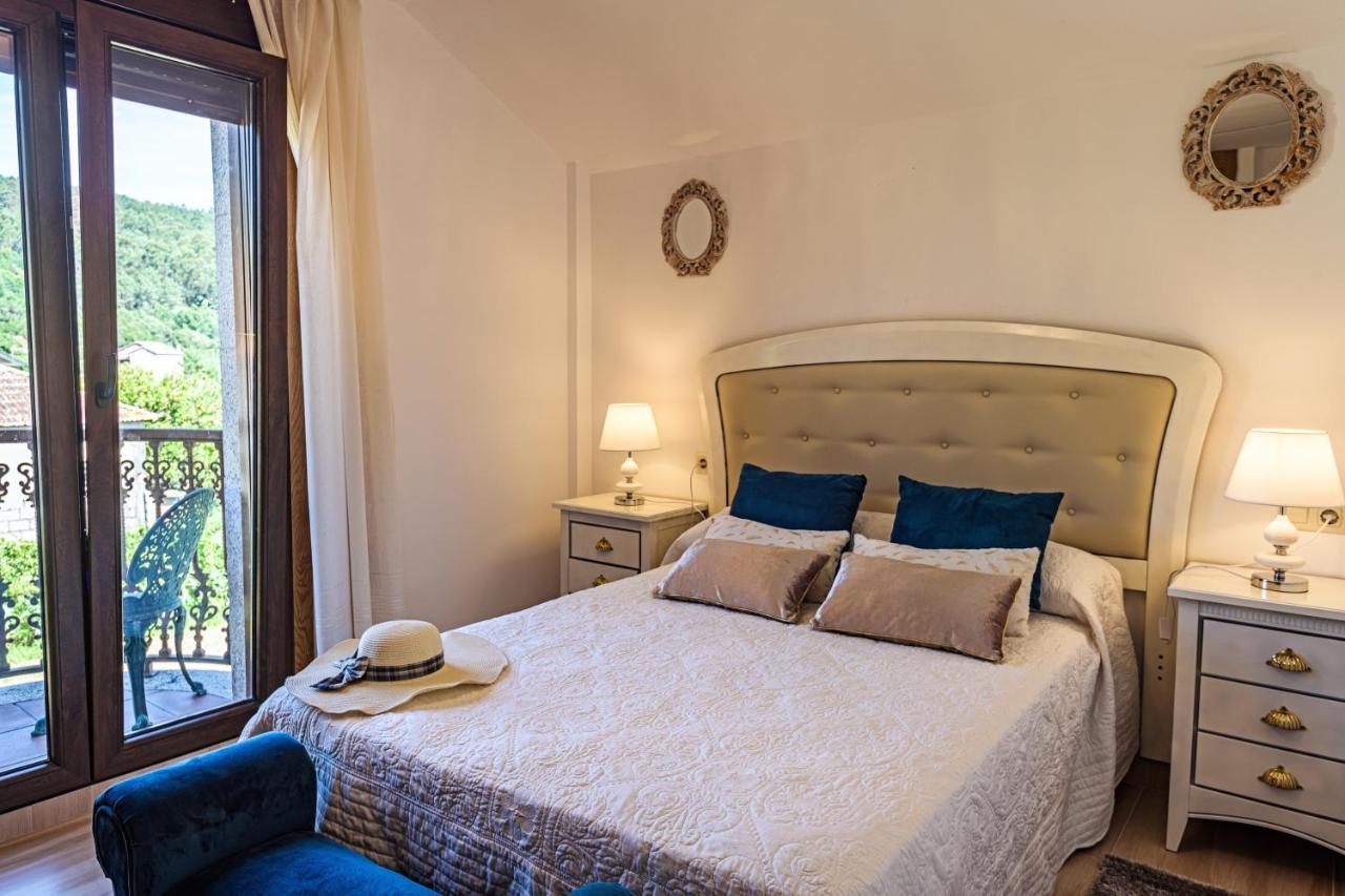 칼다스 데 레이스 Casa Victoria Garden Con Jacuzzi Y Piscina 빌라 외부 사진